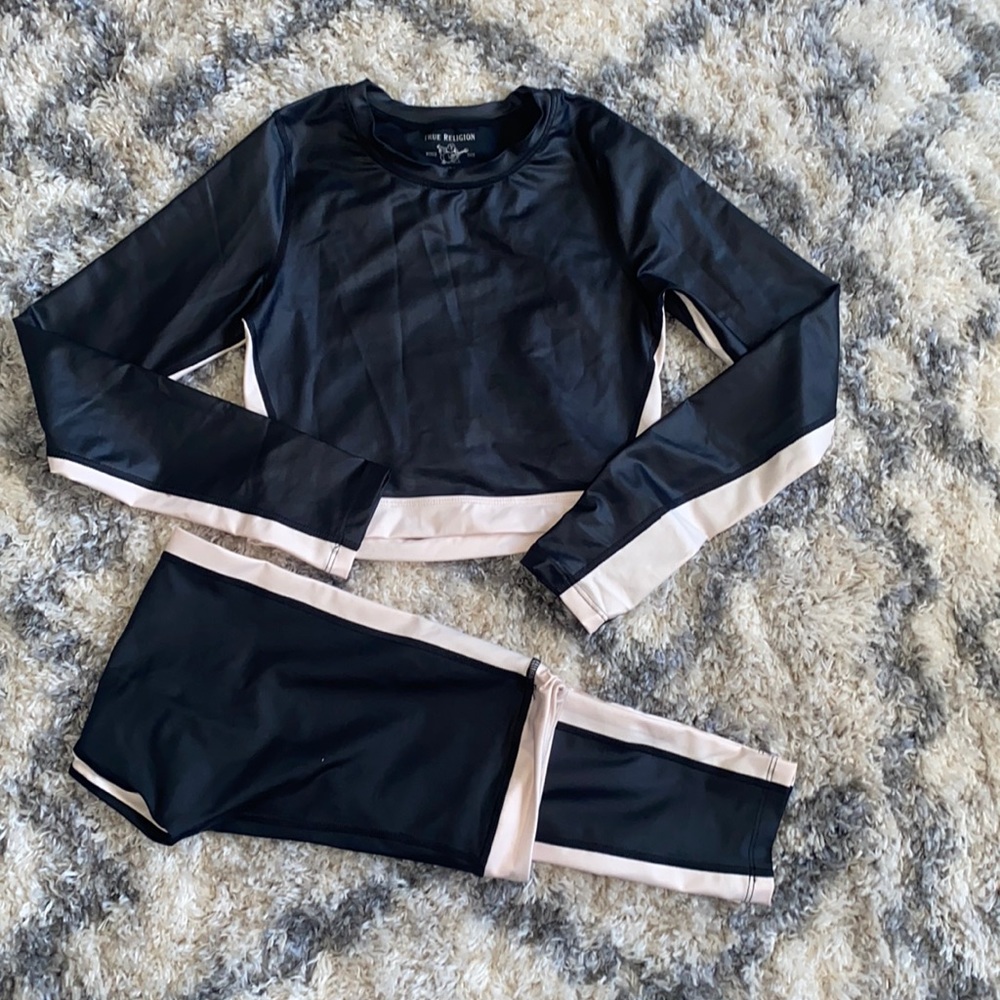 True Religion 2 piece set